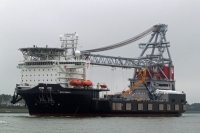 Crane vessel "Oleg Stachnov" Rotterdam